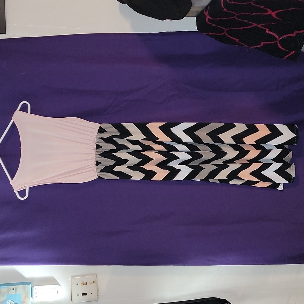 Cute Long dress - Picture 2 of 2